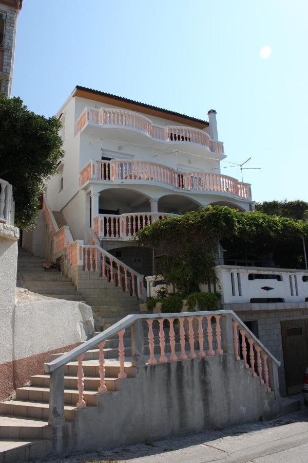 Apartments By The Sea Zubovici, Pag - 6394 المظهر الخارجي الصورة