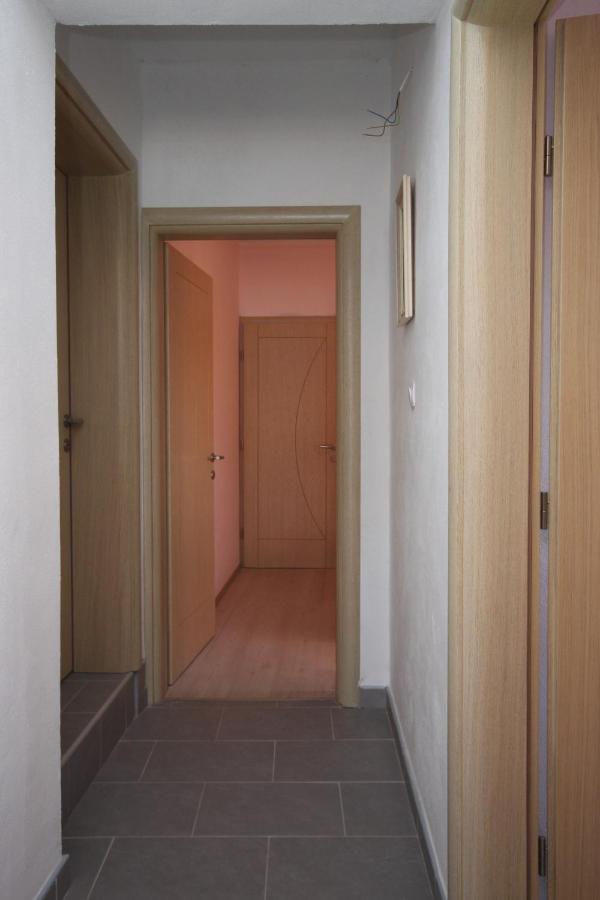 Apartments By The Sea Zubovici, Pag - 6394 المظهر الخارجي الصورة