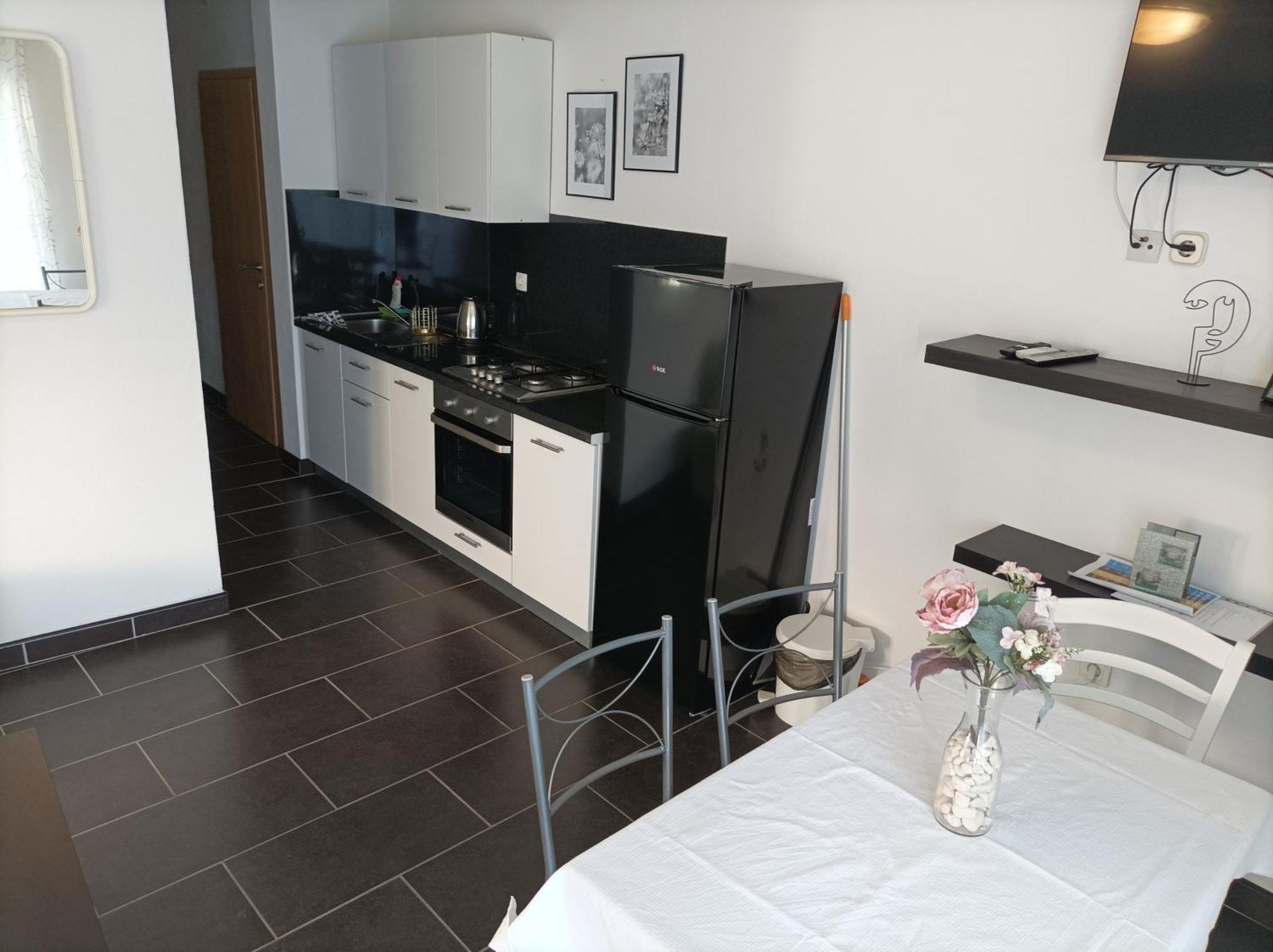 Apartments By The Sea Zubovici, Pag - 6394 المظهر الخارجي الصورة