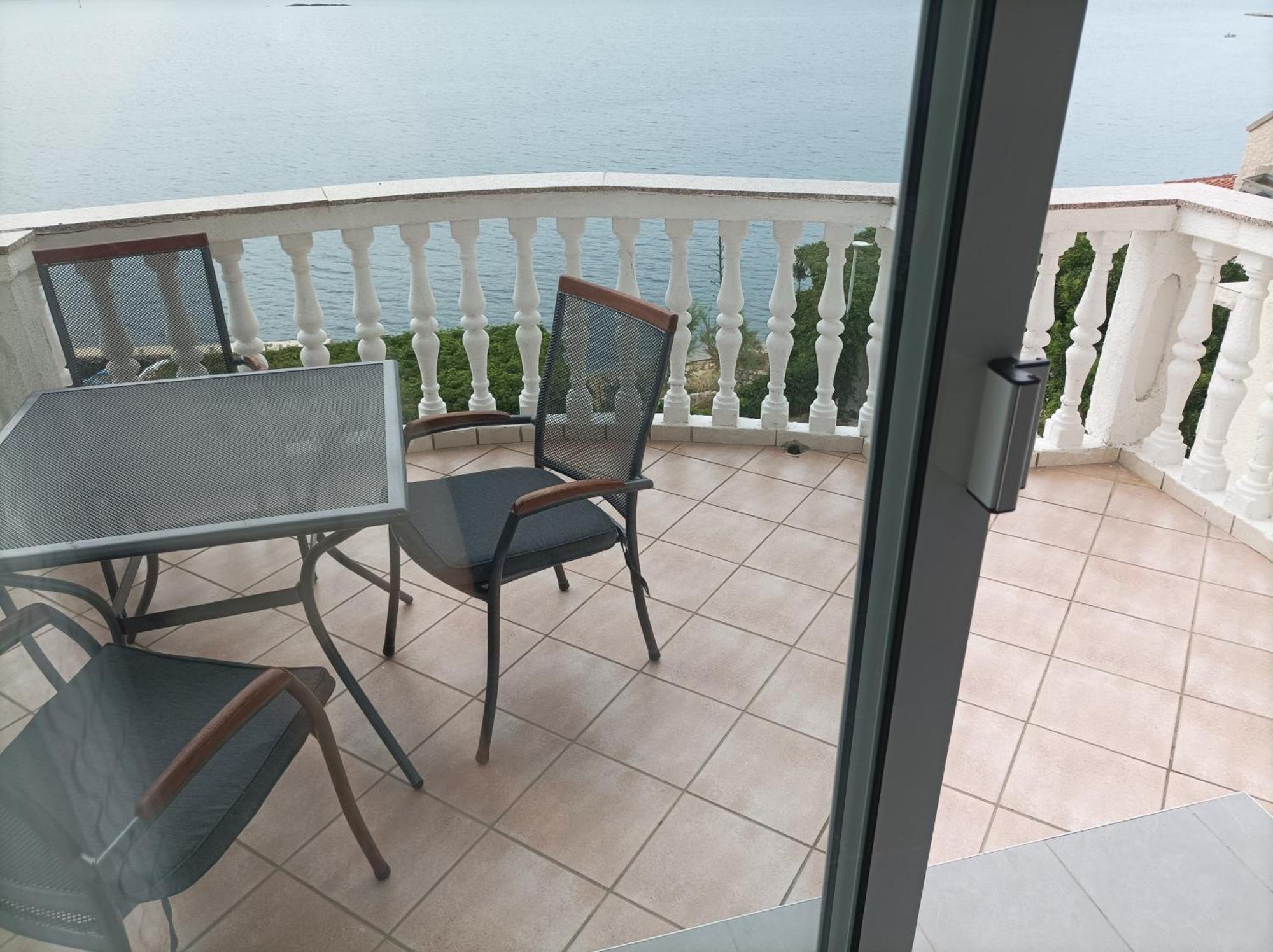 Apartments By The Sea Zubovici, Pag - 6394 المظهر الخارجي الصورة