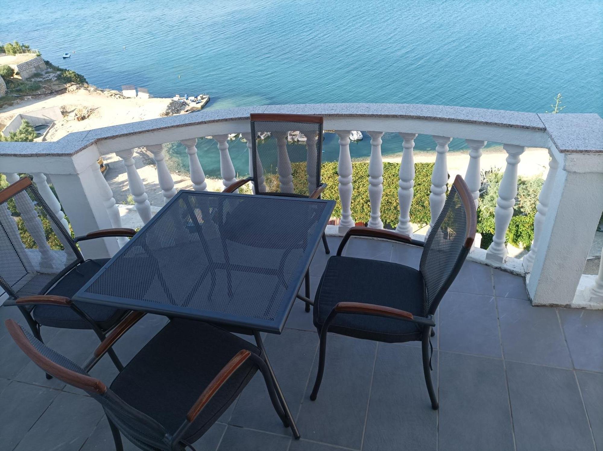 Apartments By The Sea Zubovici, Pag - 6394 المظهر الخارجي الصورة